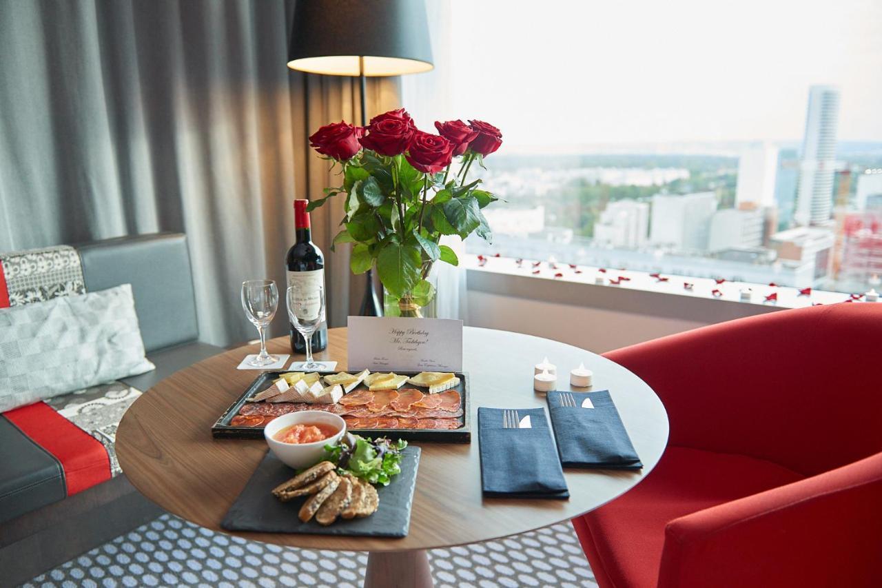 Hotel Melia Paris La Defense Courbevoie Esterno foto