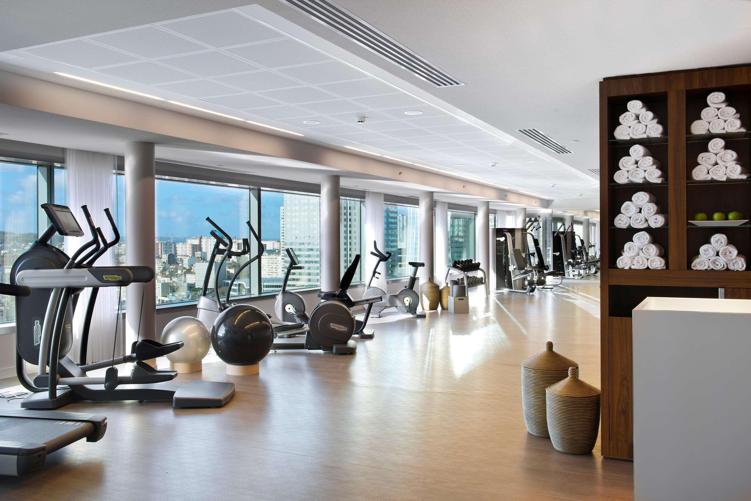 Hotel Melia Paris La Defense Courbevoie Esterno foto