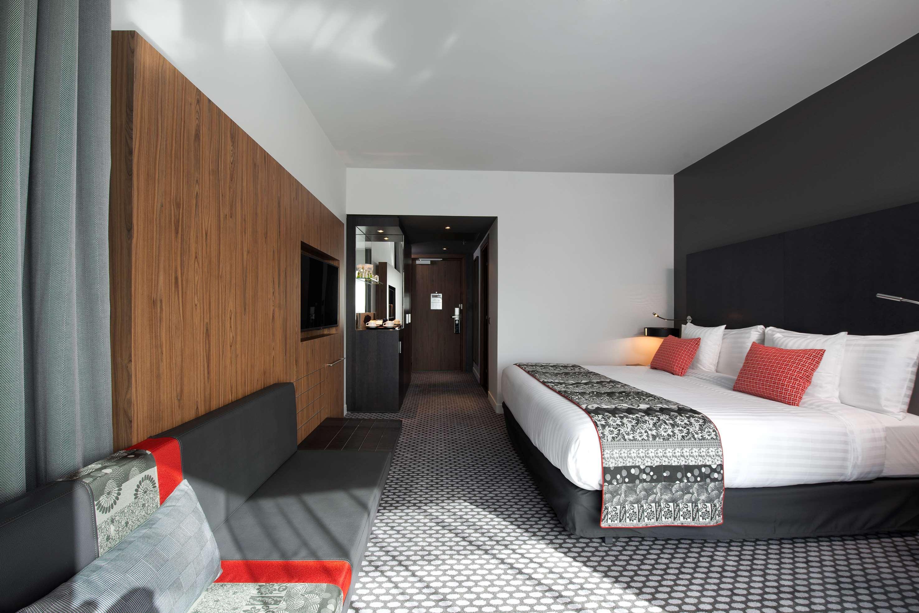 Hotel Melia Paris La Defense Courbevoie Esterno foto