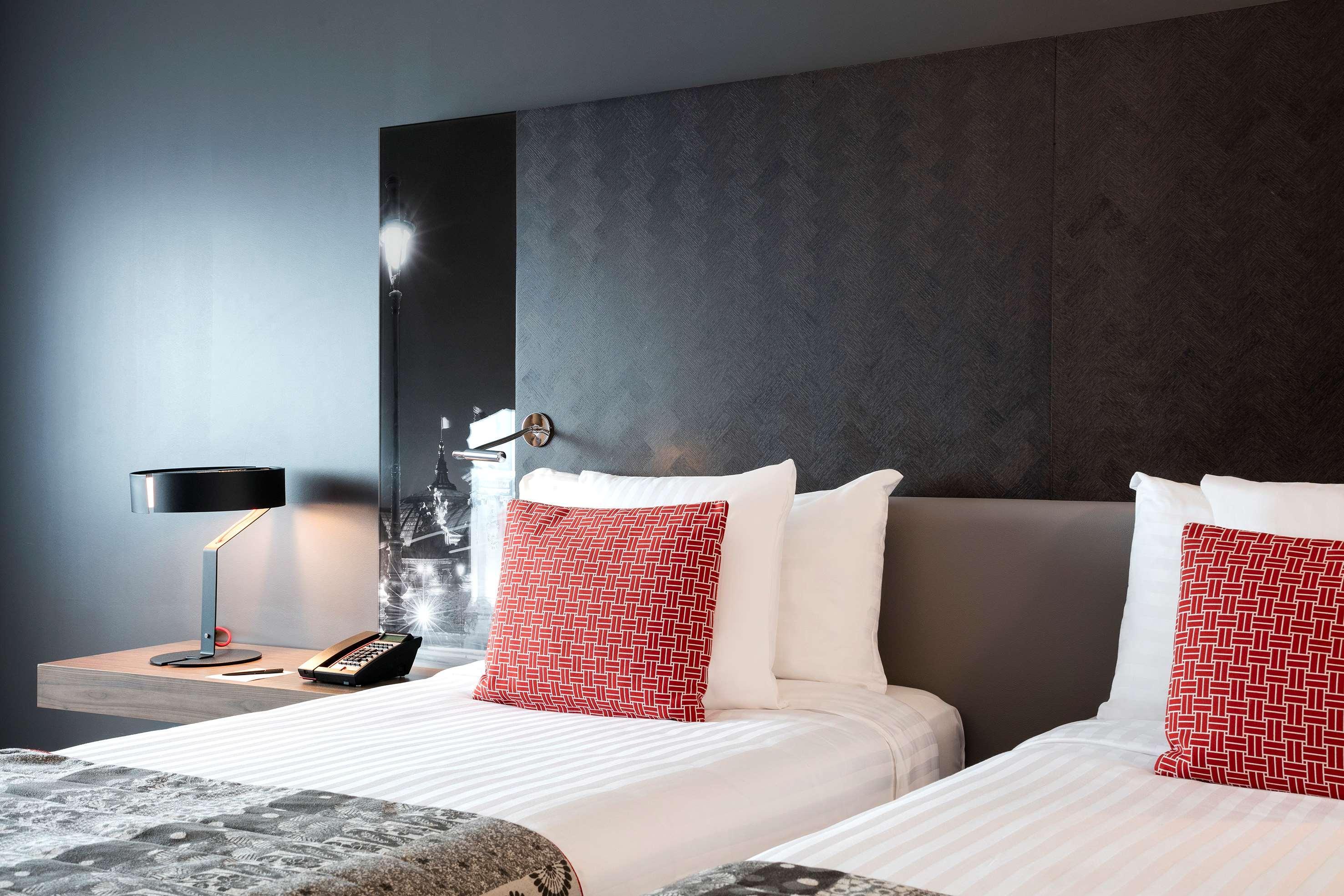 Hotel Melia Paris La Defense Courbevoie Esterno foto