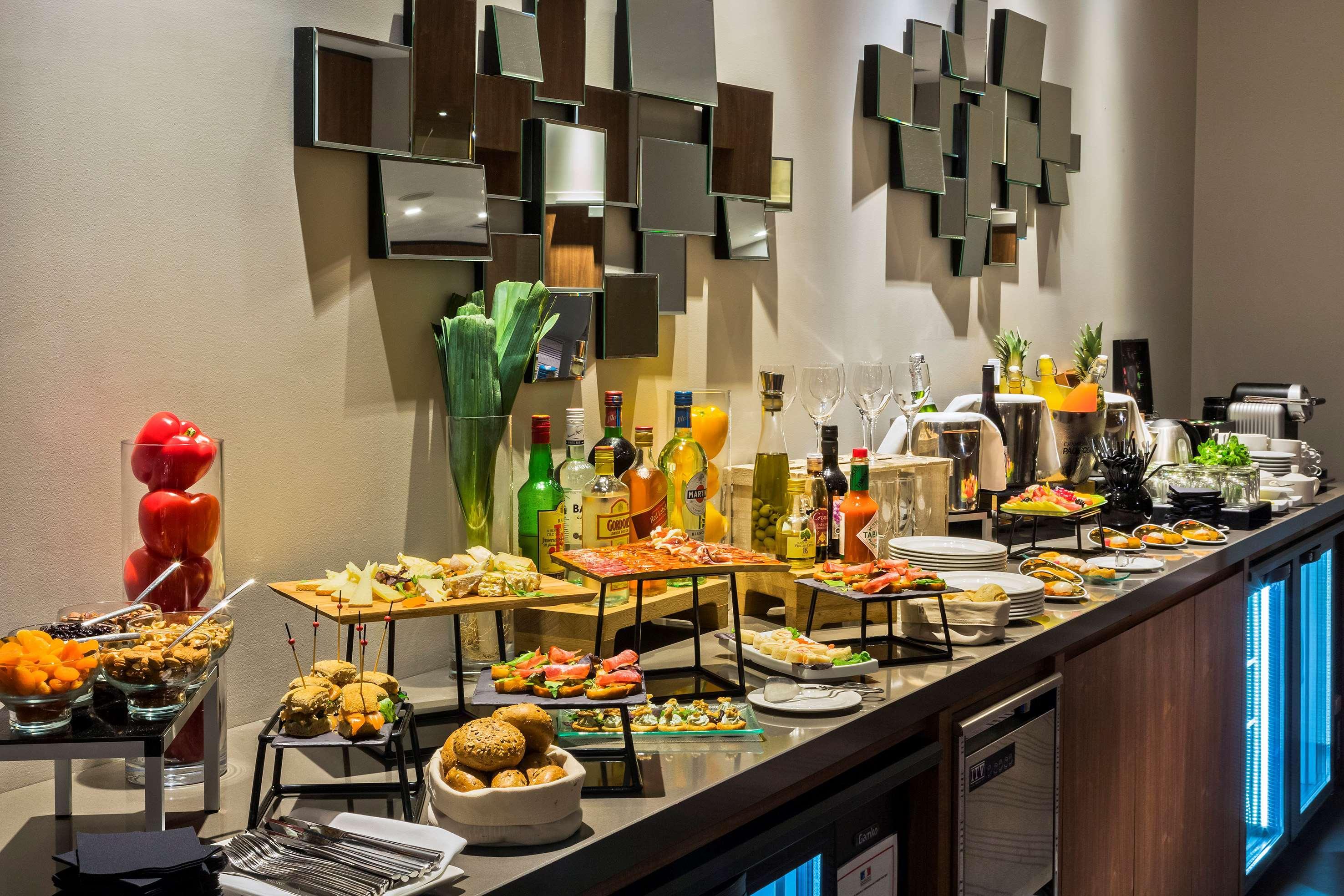 Hotel Melia Paris La Defense Courbevoie Esterno foto