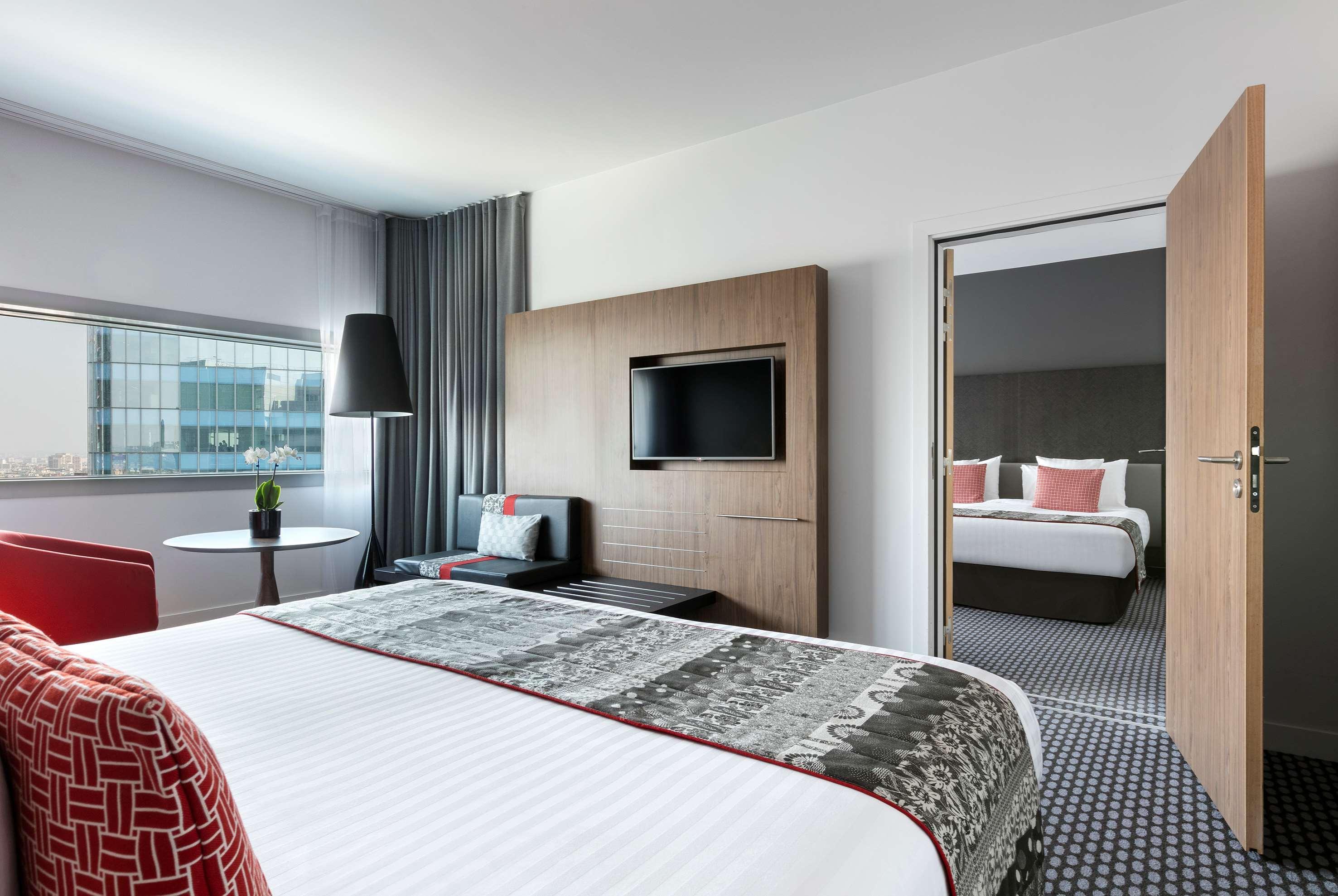 Hotel Melia Paris La Defense Courbevoie Esterno foto