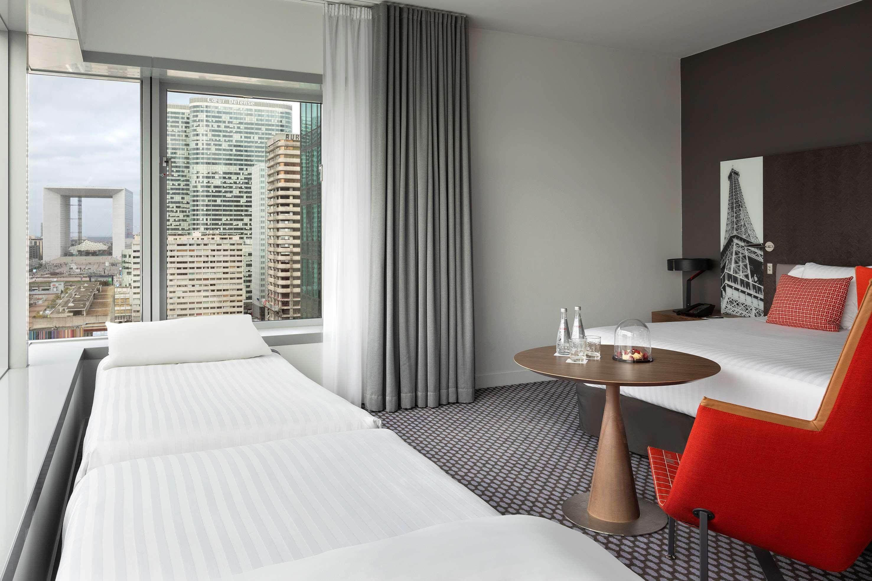 Hotel Melia Paris La Defense Courbevoie Esterno foto