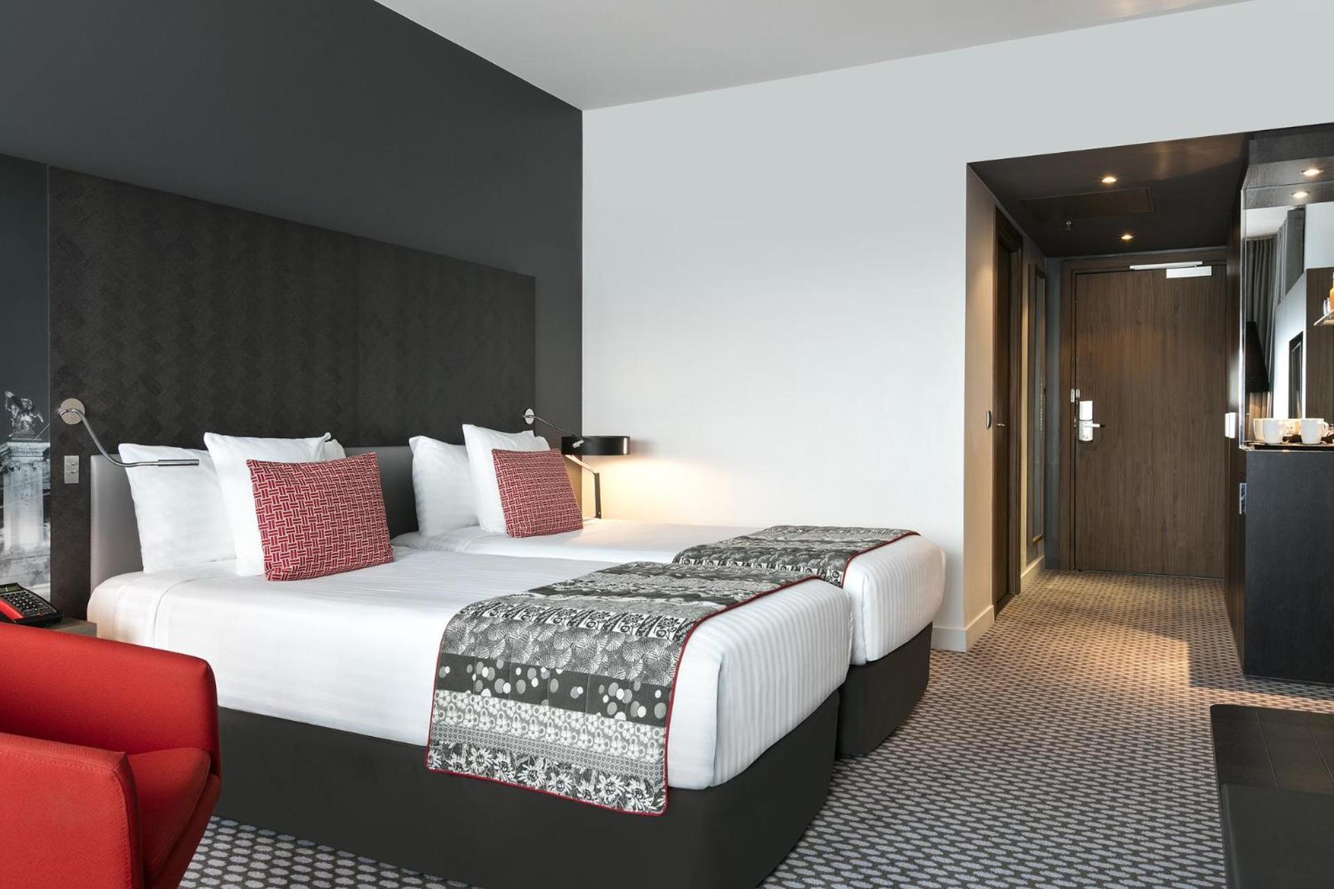 Hotel Melia Paris La Defense Courbevoie Camera foto
